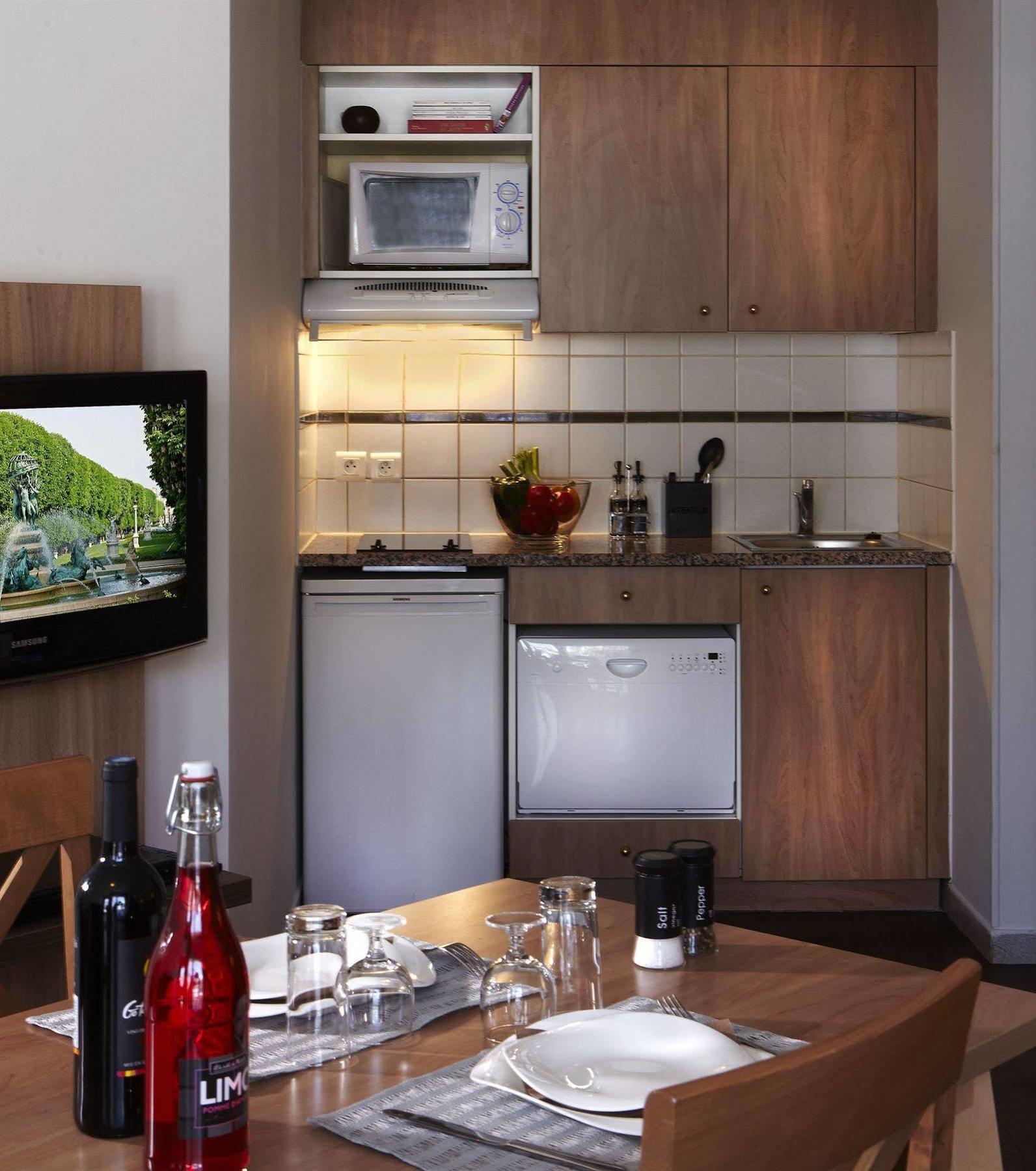 Apart-hotel Citadines Trocadero 3*